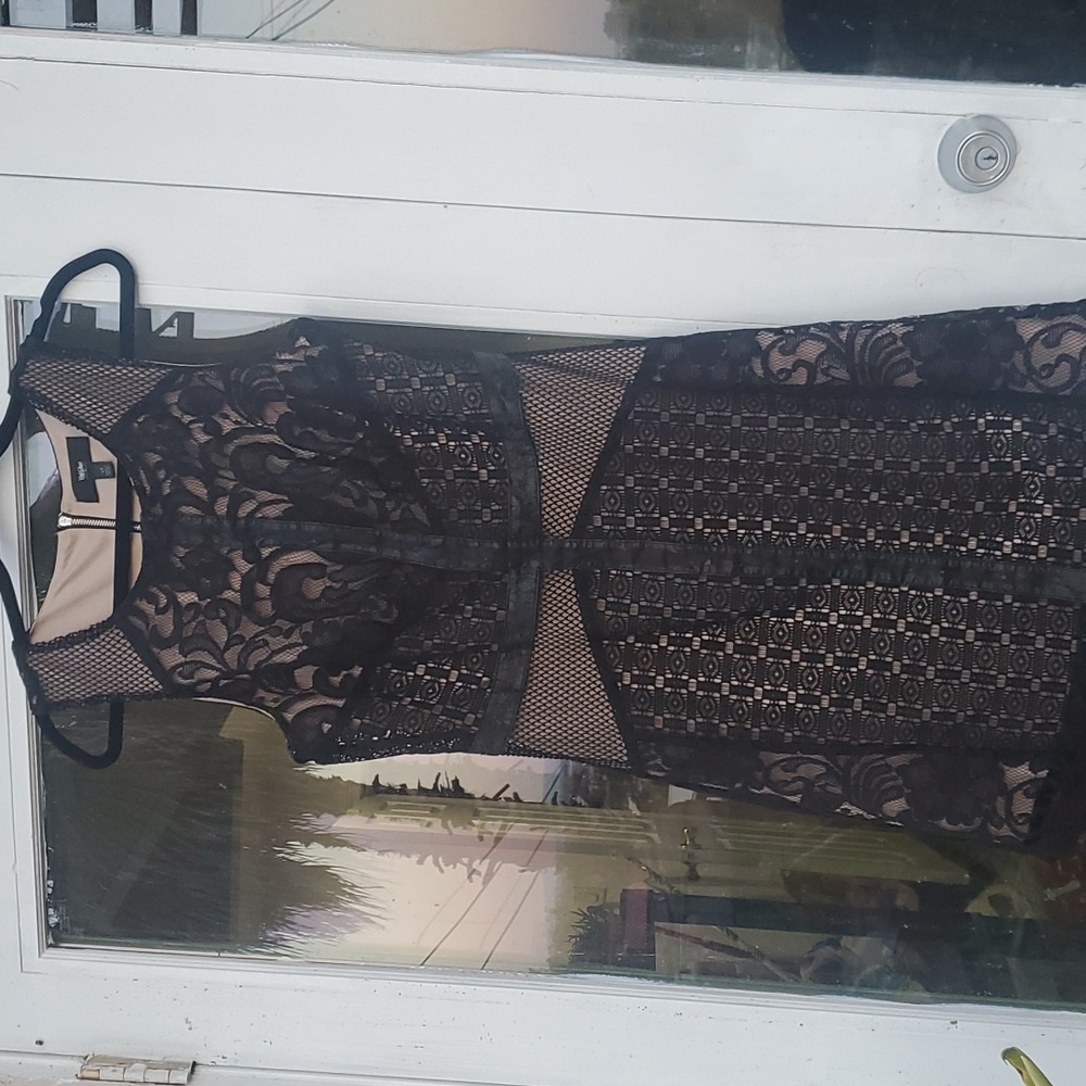Black and nude overlay lace mini dress L / LG - Picture 8 of 10
